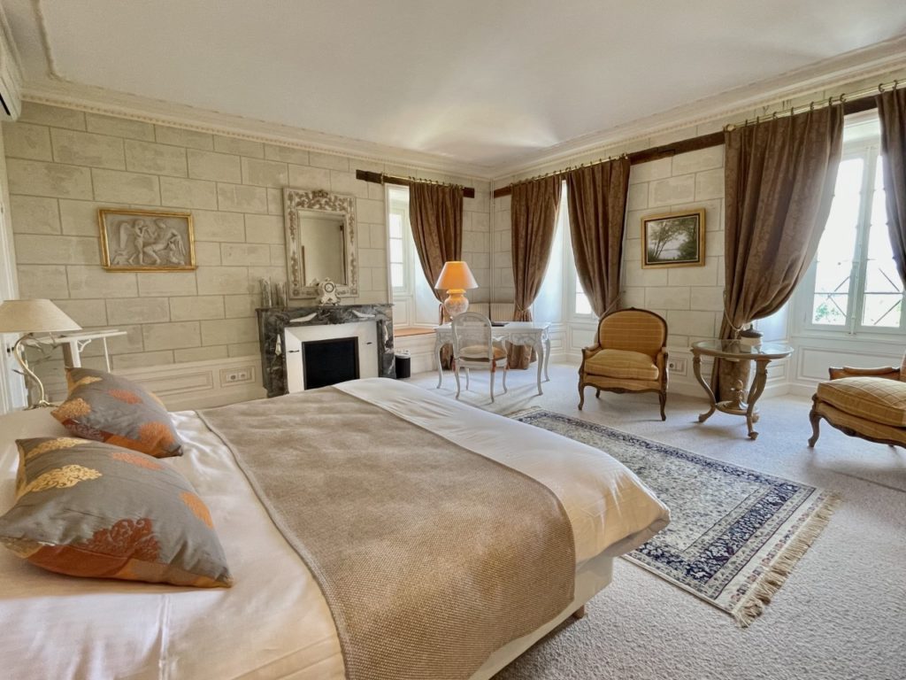 Vie de Château dans le Val de Loire_Proche de Tours et Saumur_Château de Rochecotte