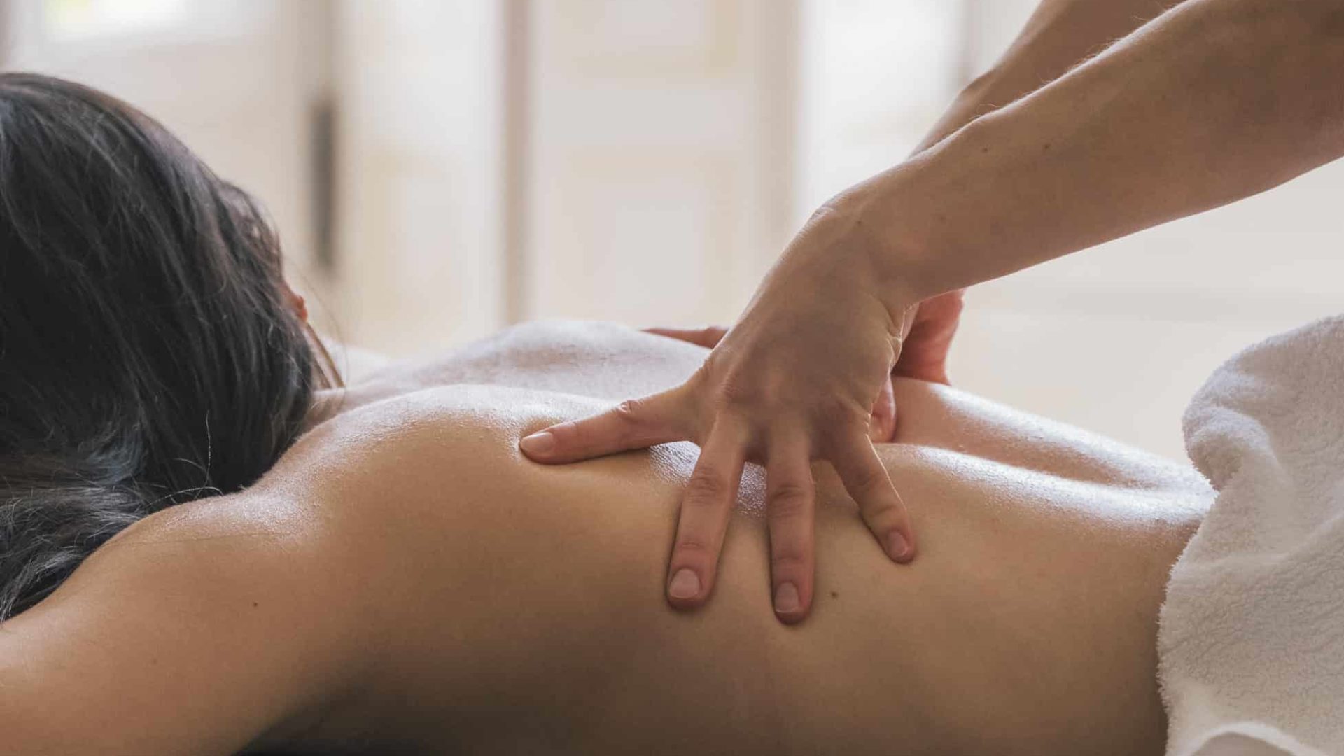 massages-au-chateau-de-rochecotte-moment-de-detente