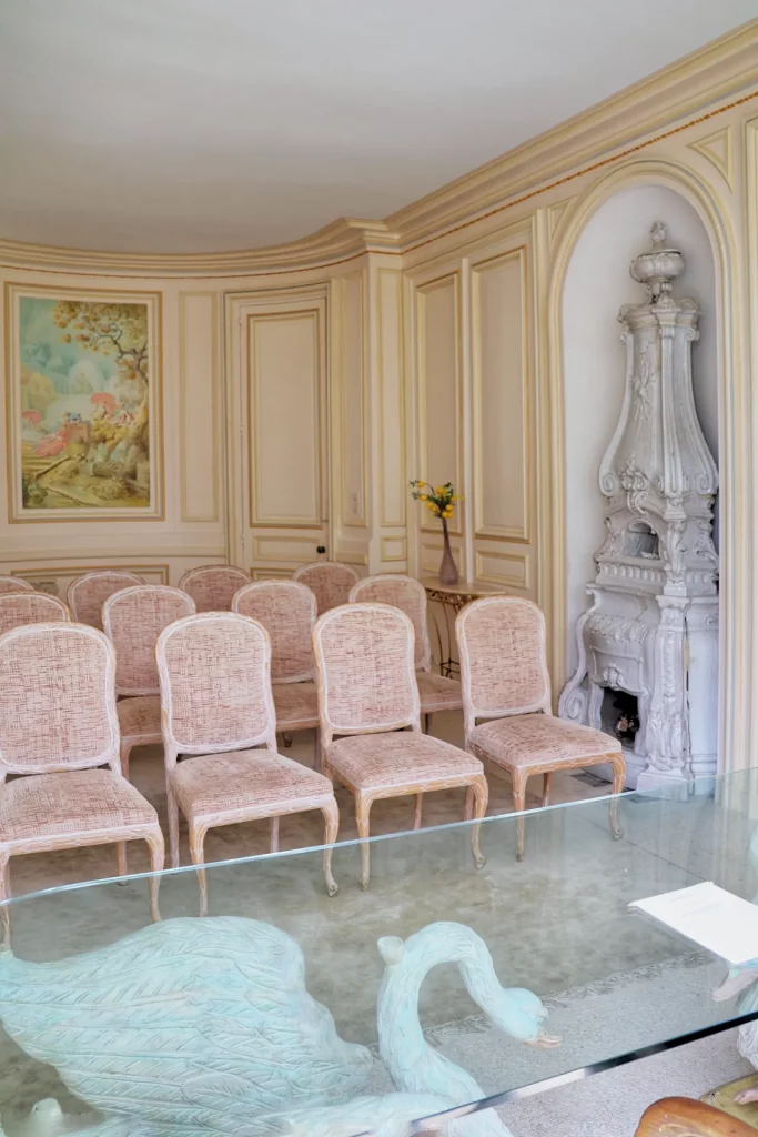 Avec sa vue sur les jardins à la
française, ce salon vous promet
une inspiration sans limite dans
un cadre authentique au cœur
de la Touraine.